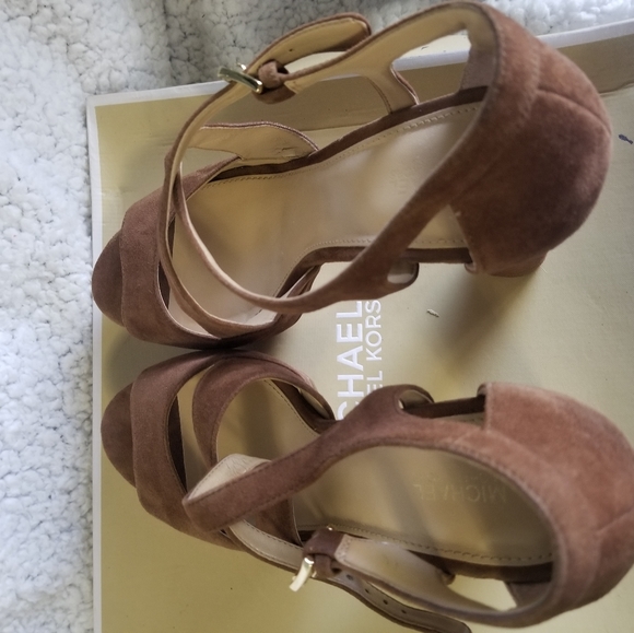 Michael Kors Platform Heels - Picture 4 of 8
